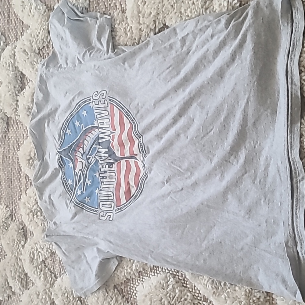 ❤️10/$13 Men's Croft and Barrow fish shirt
